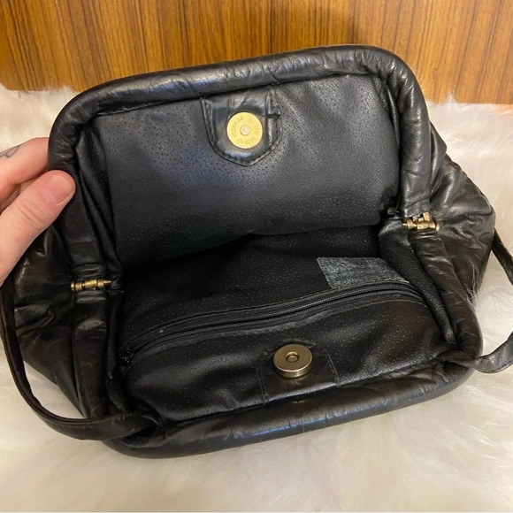 Vintage black women’s crossbody purse 1980’s - Picture 7 of 15